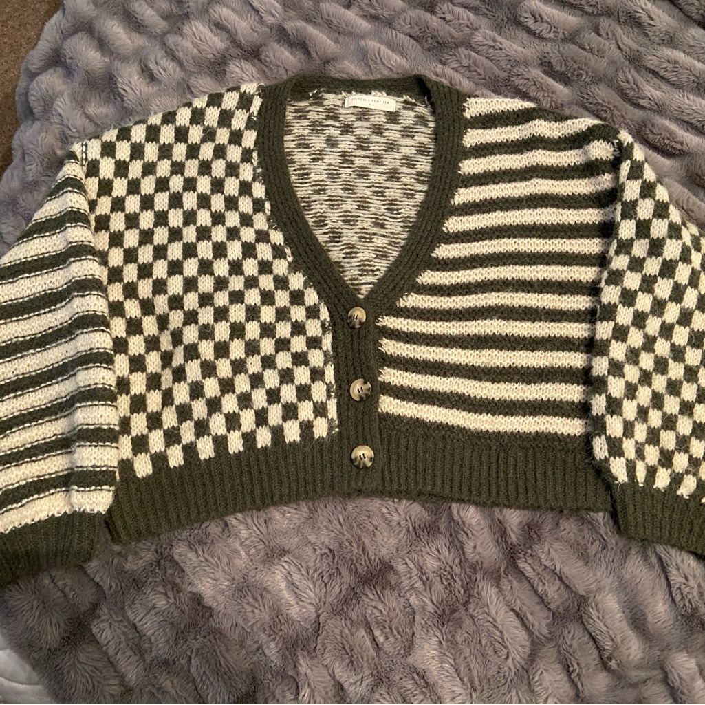 Deliciously Over Sized Knit Cardigan Sweater Deliciously Over Sized Knit Cardigan Sweater